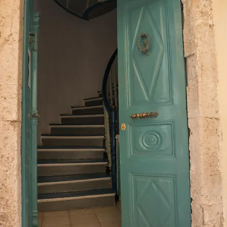 Nora * Chania (Crete)